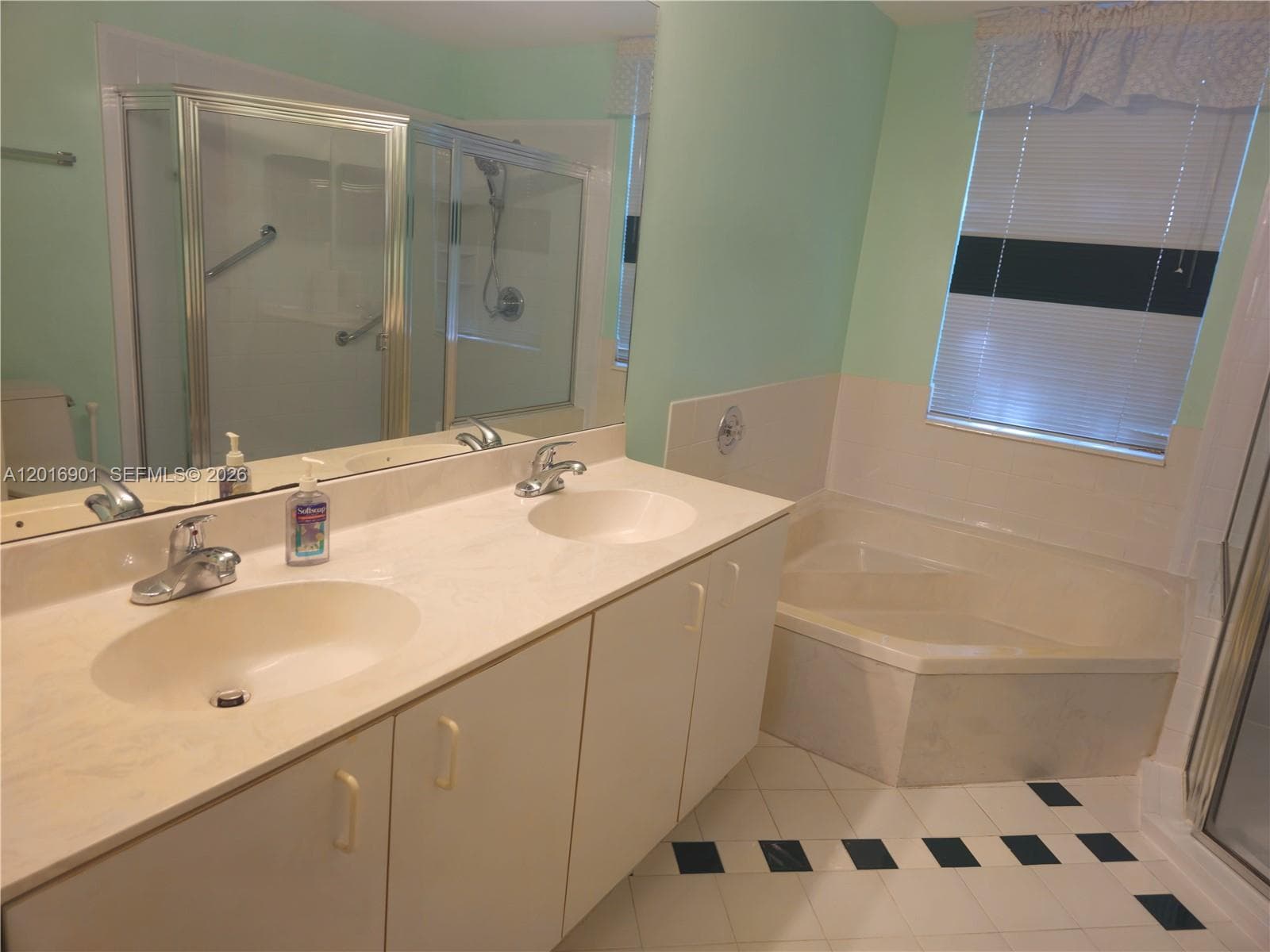 14715 Balgowan Rd # 104-9, Miami Lakes, FL 33016 photo 7