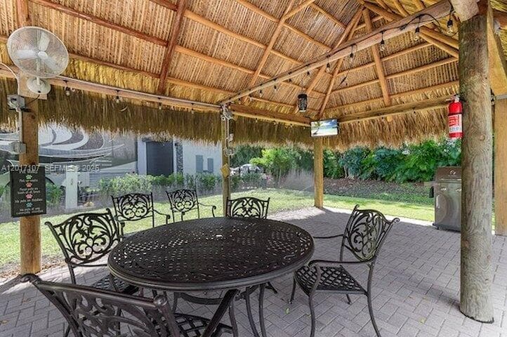 22 S Cortez Dr, Margate, FL 33068 photo 7