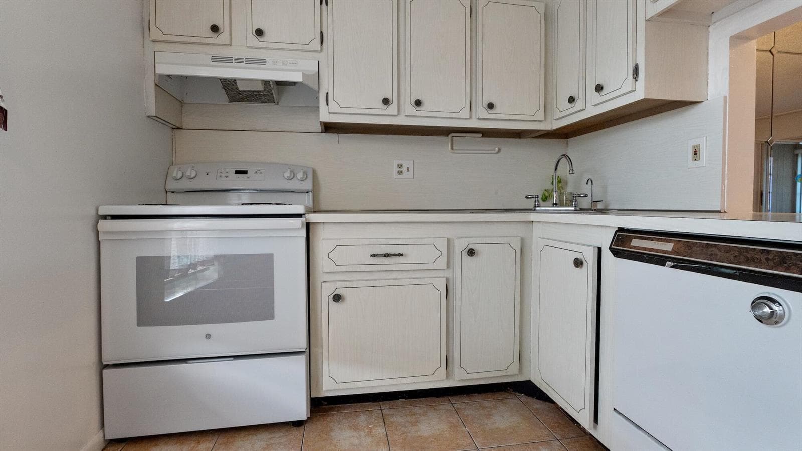 5890 NW 64th Avenue # 308, Tamarac, FL 33319 photo 12