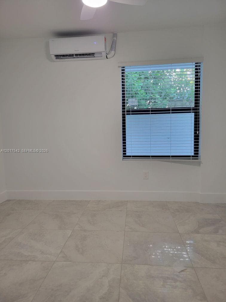 1725 Calais Dr # 6, Miami Beach, FL 33141 photo 12