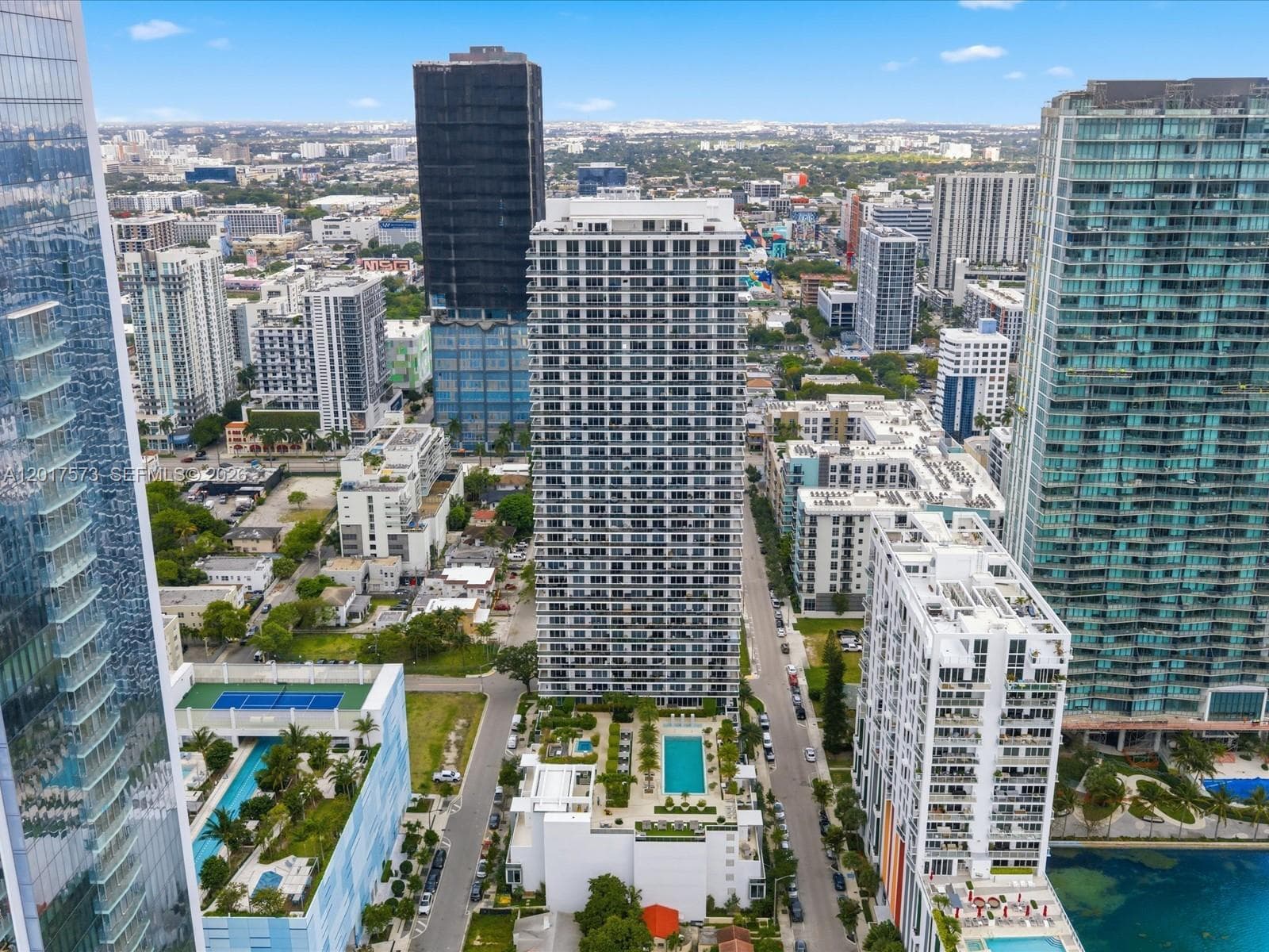 600 NE 27th St # PH2, Miami, FL 33137 photo 3