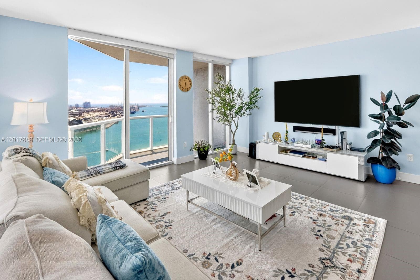 244 Biscayne Blvd # 3602, Miami, FL 33132 photo 6