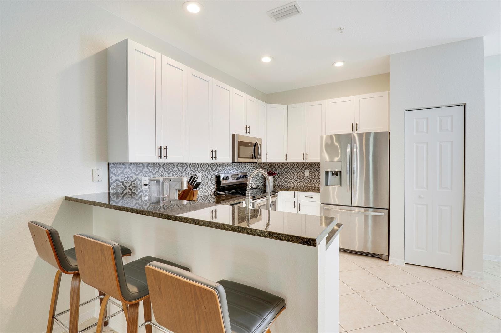 123 E Thatch Palm Circle, Jupiter, FL 33458 photo 9