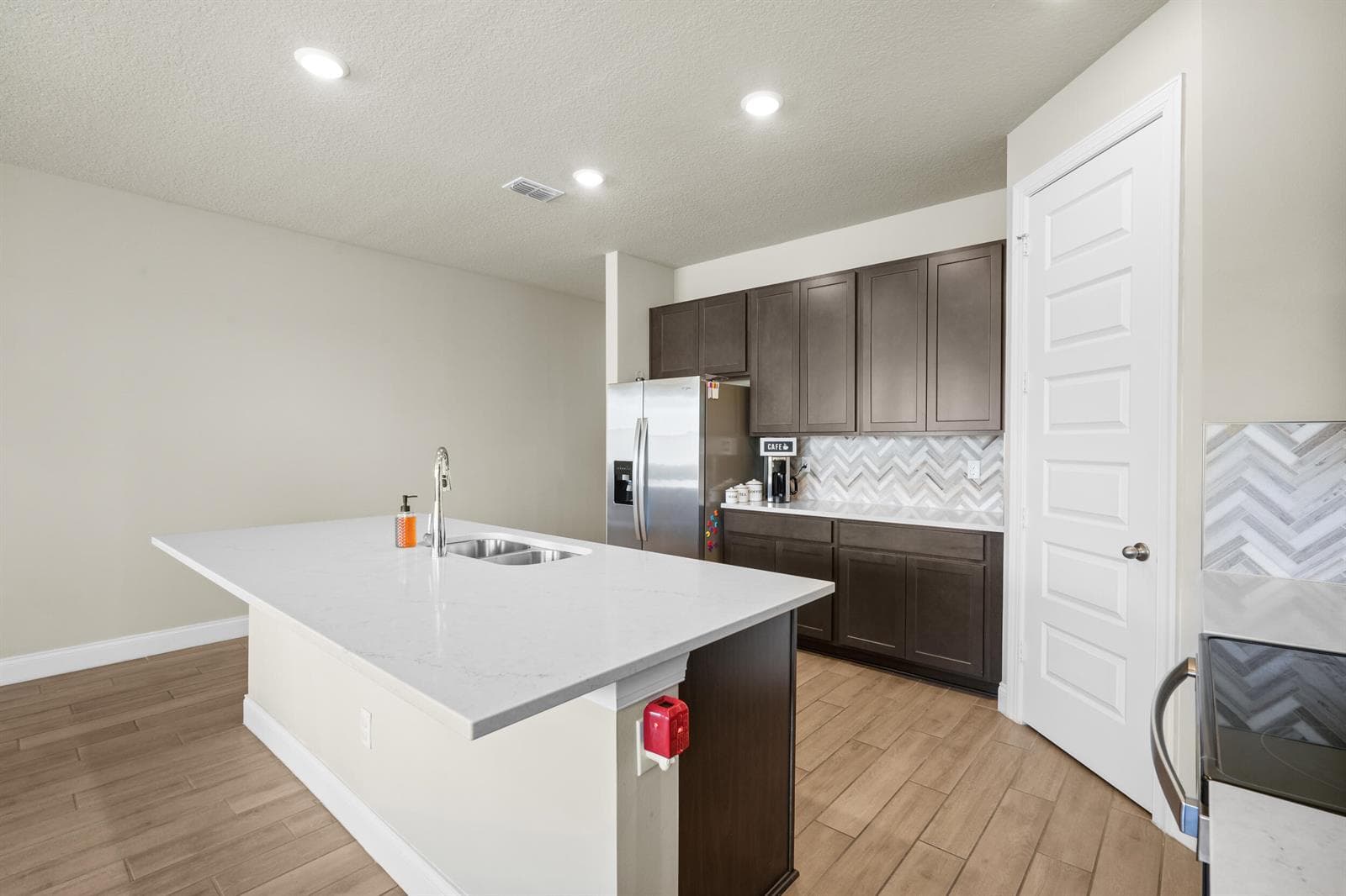 8588 Dahlia Circle, Port St. Lucie, FL 34986 photo 9