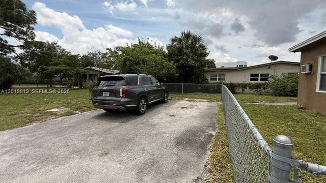 646 NW 14th Ter # APT EAST, Fort Lauderdale, FL 33311 photo 6