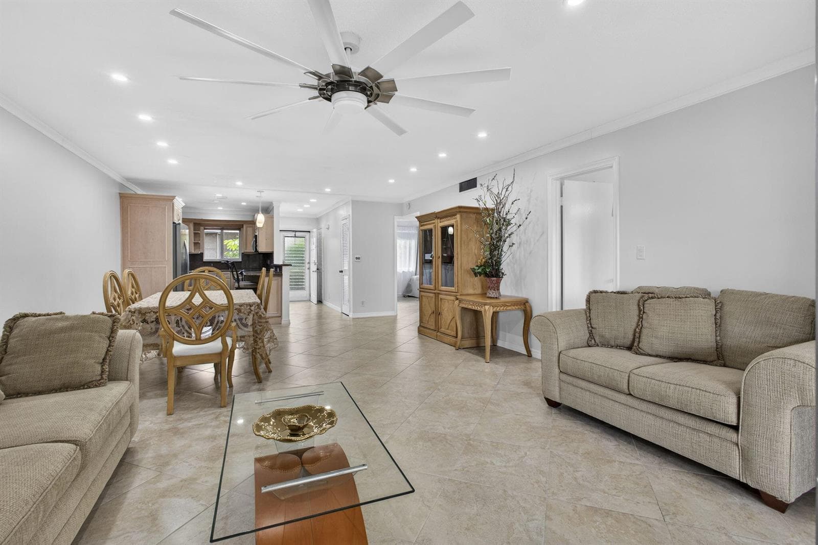 59 Plymouth G, West Palm Beach, FL 33417 photo 12