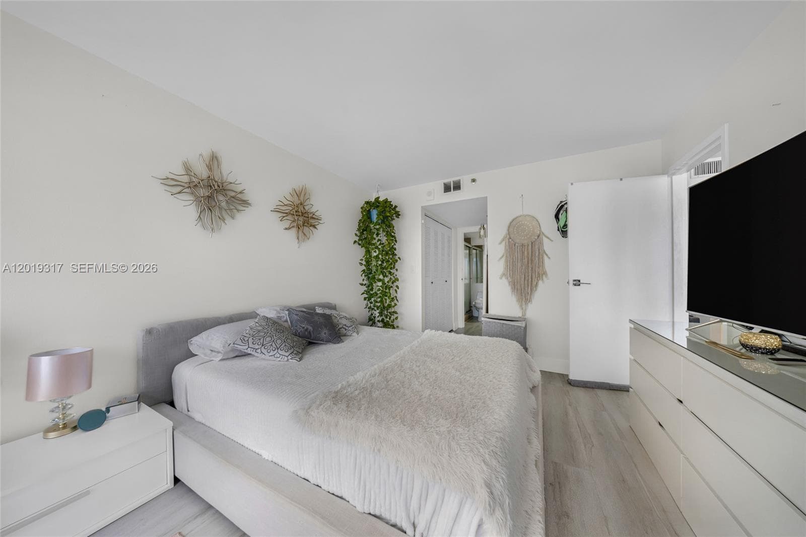 7601 E Treasure Dr # 923, North Bay Village, FL 33141 photo 13