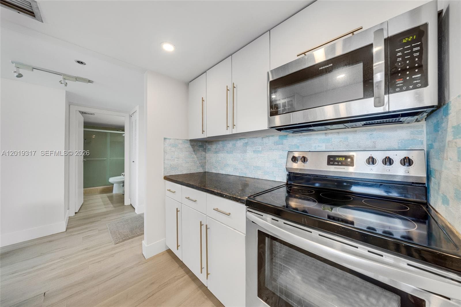 7601 E Treasure Dr # 923, North Bay Village, FL 33141 photo 10