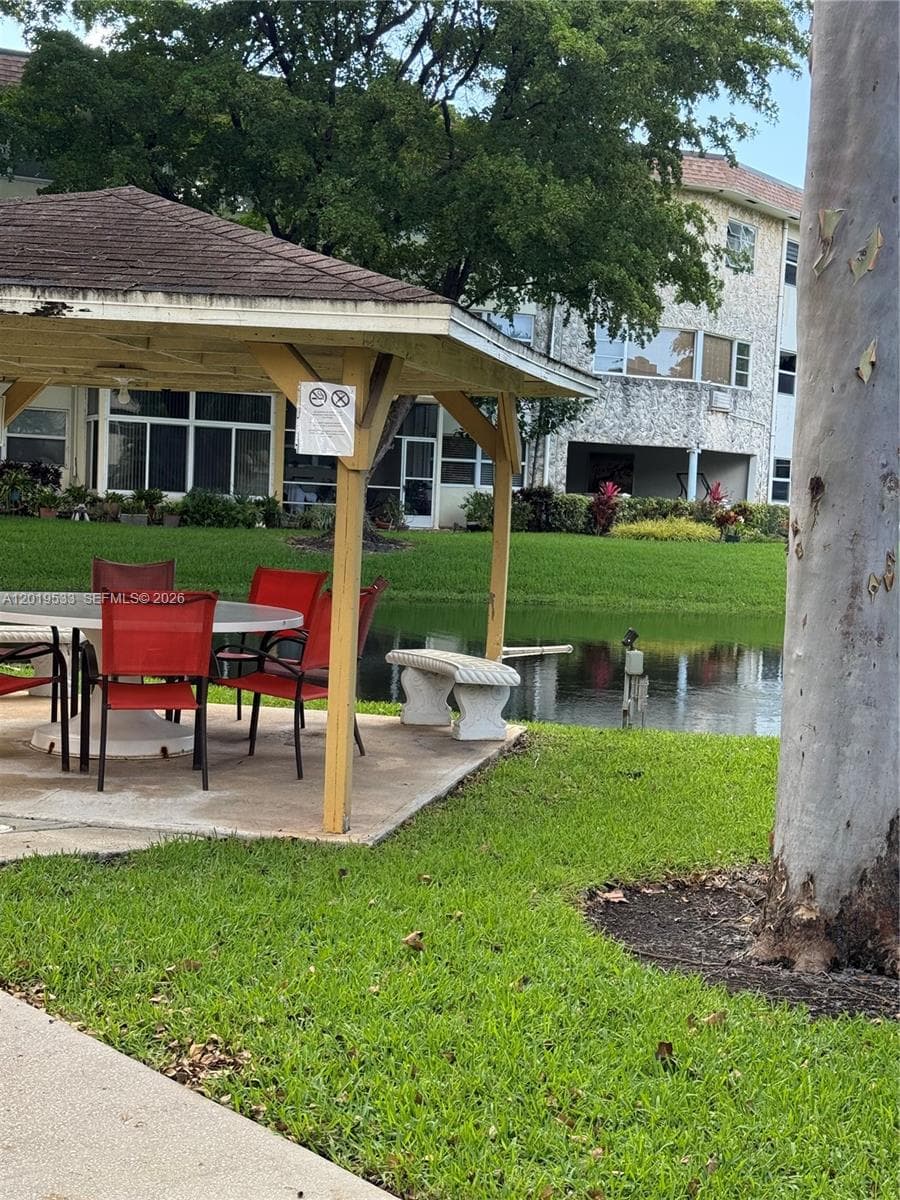 5131 W Oakland Park Blvd # 106, Lauderdale Lakes, FL 33313 photo 9