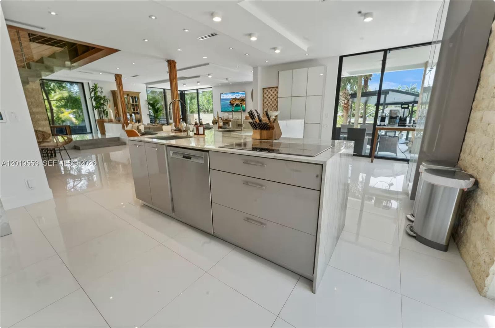 994-990 NE 78th, Miami, FL 33138 photo 10