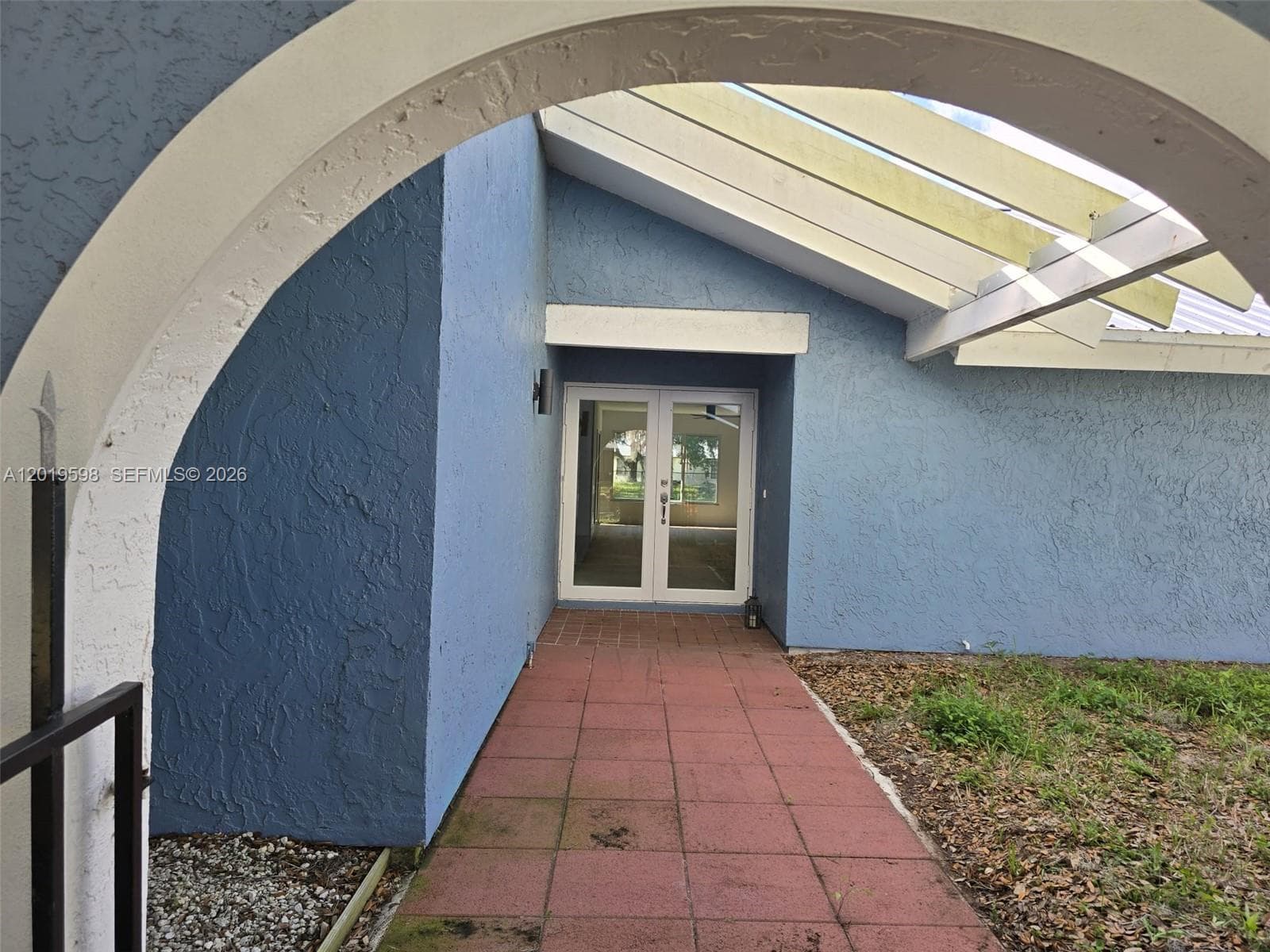 Listing photo 6