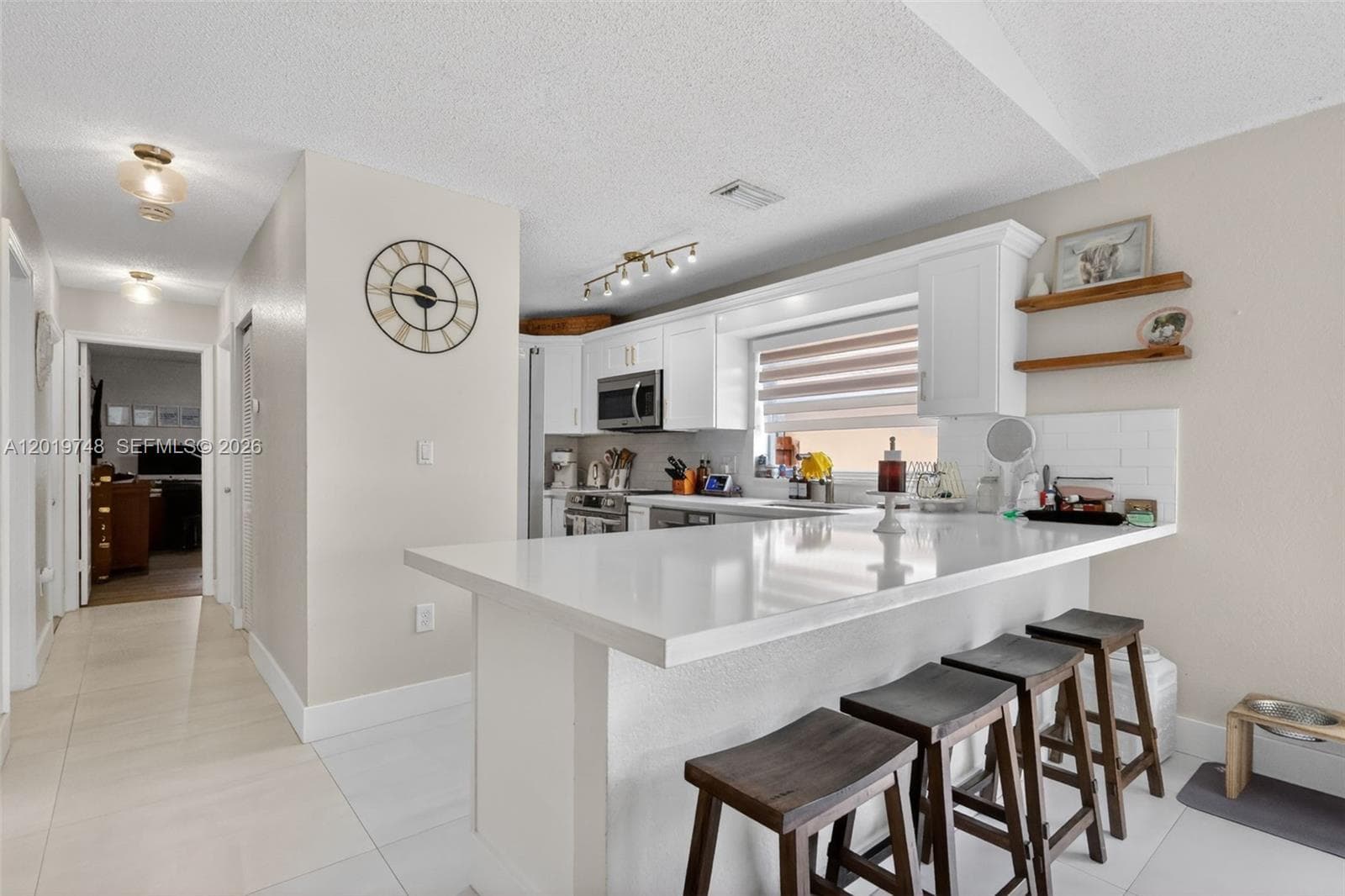 8061 NW 197th St, Hialeah, FL 33015 photo 6