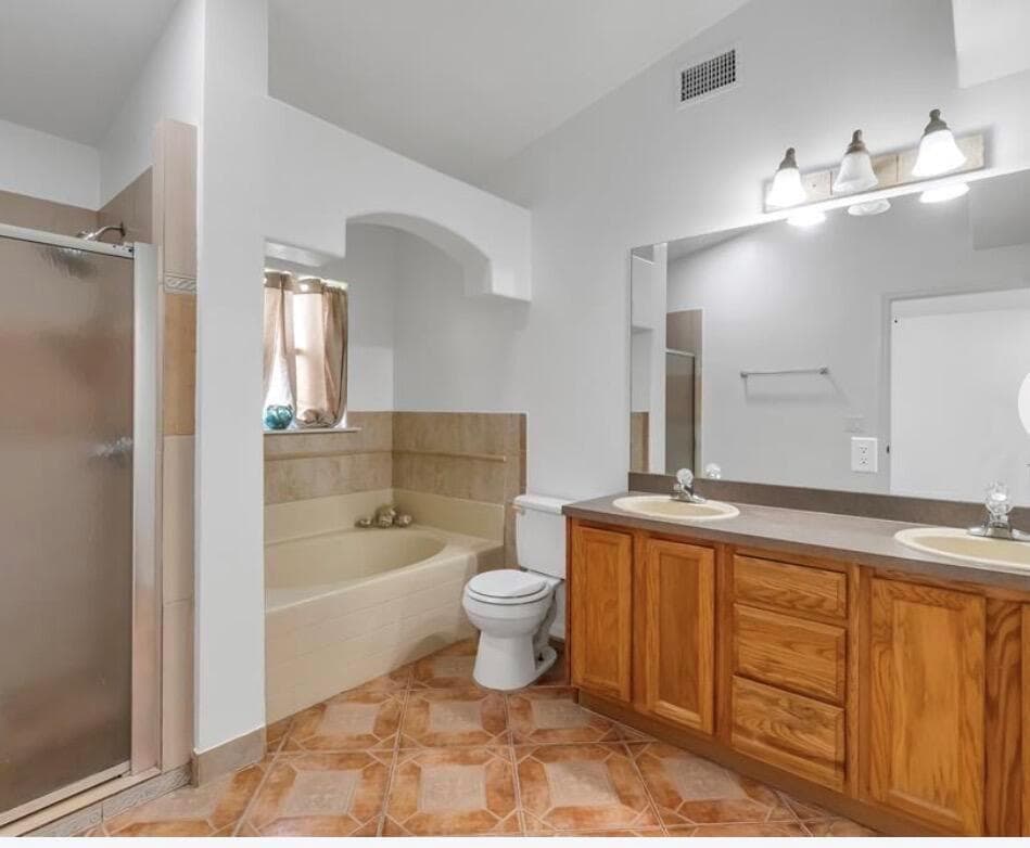 34 Bradford Court, Kissimmee, FL 34758 photo 8