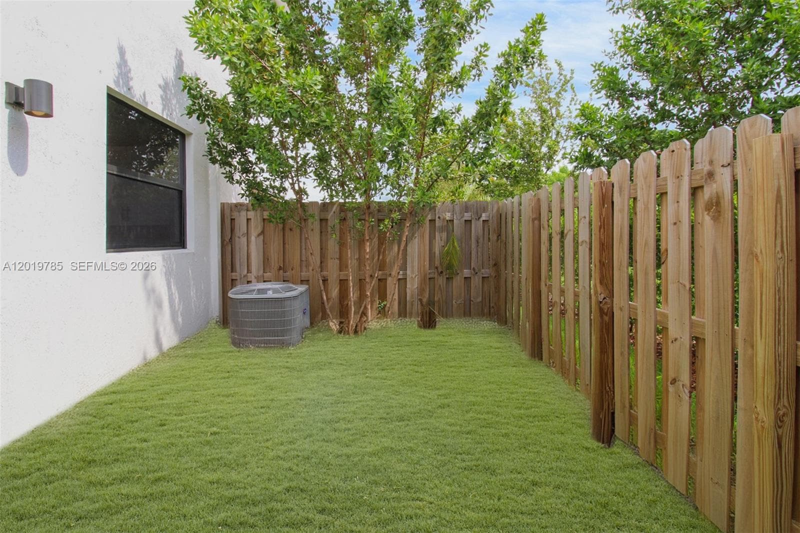 21035 NE 8th Ave, Miami, FL 33179 photo 12