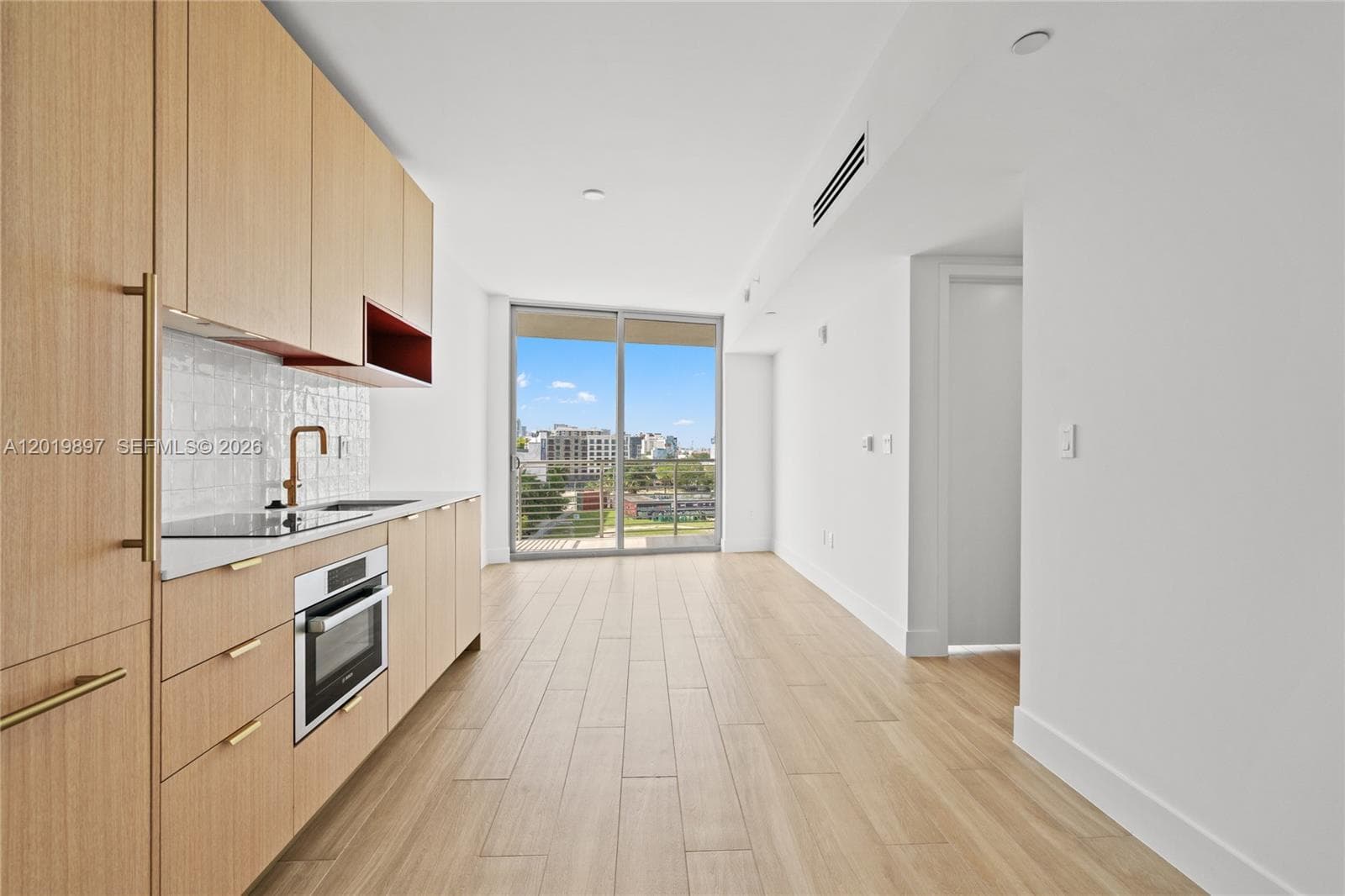 90 NE 32nd St # 627, Miami, FL 33137 photo 6