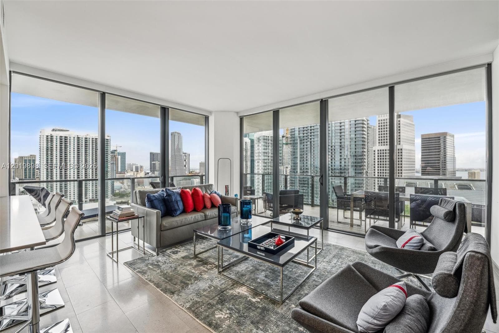 88 SW 7th St # 2111, Miami, FL 33130 photo 12