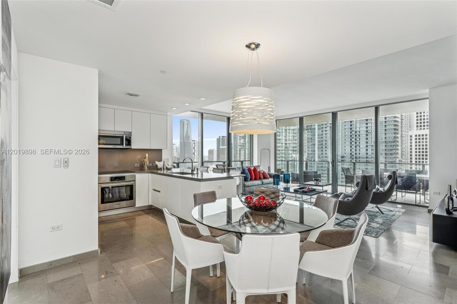 88 SW 7th St # 2111, Miami, FL 33130 photo 10
