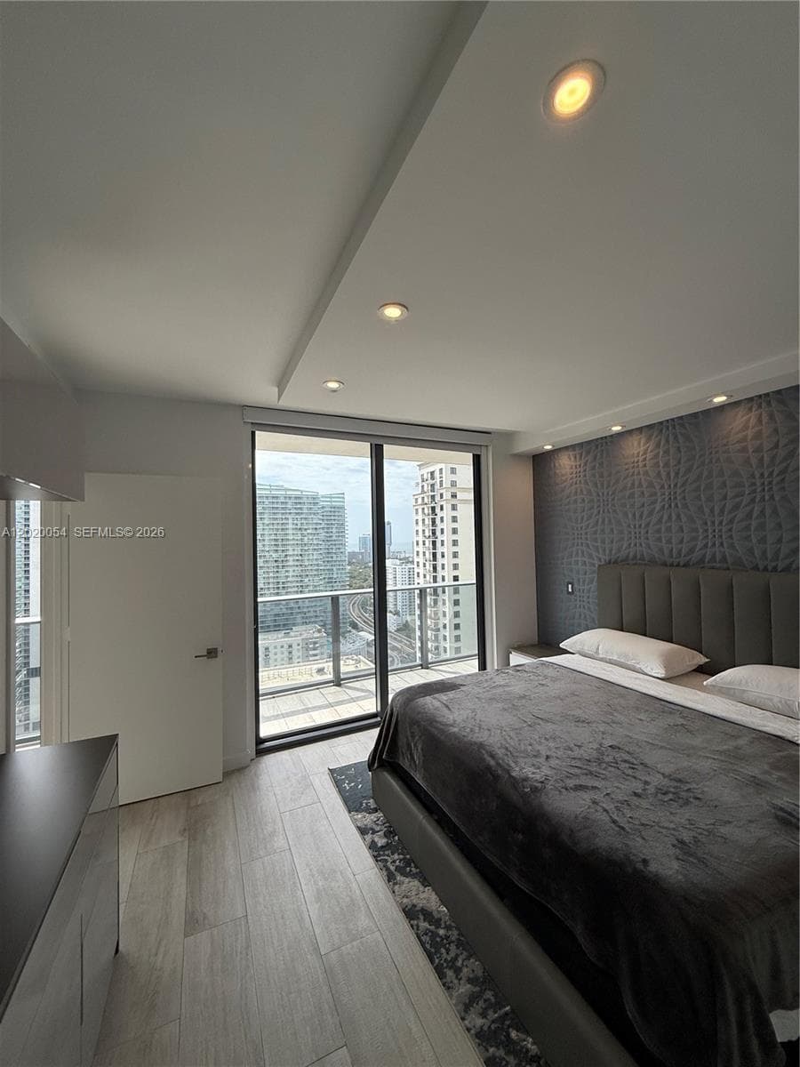 55 SW 9th St # 2703, Miami, FL 33130 photo 12