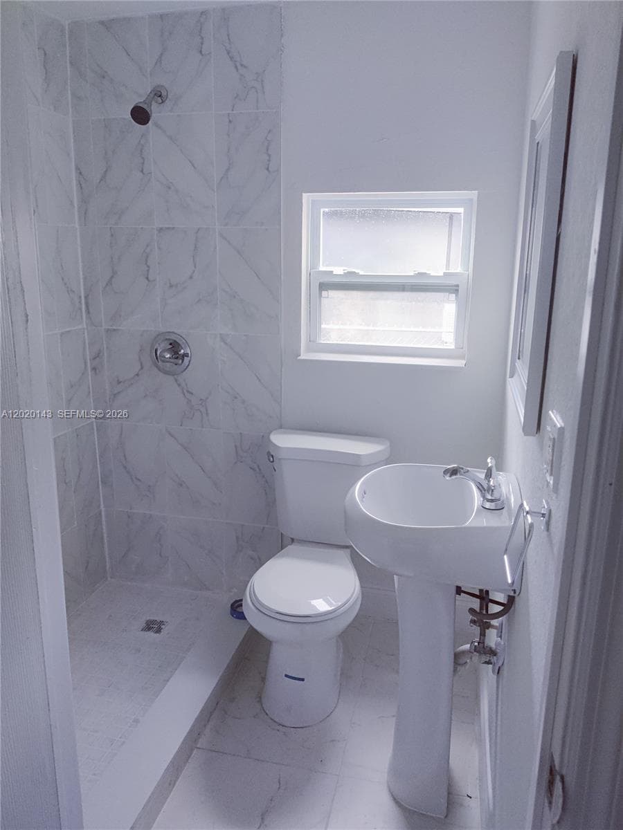 2103 NW 57th St, Miami, FL 33142 photo 11
