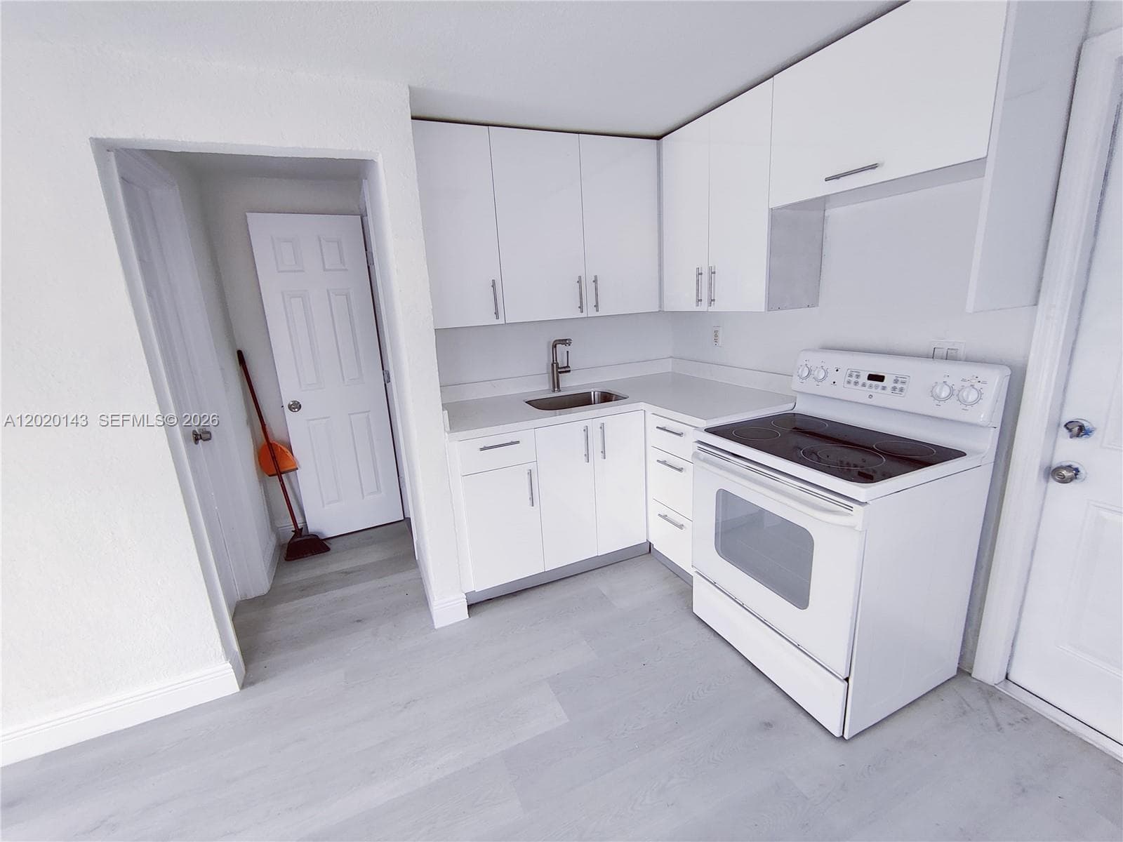 2103 NW 57th St, Miami, FL 33142 photo 8