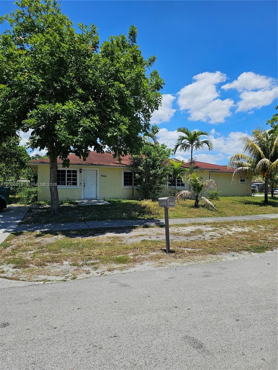 15700 NW 37th Pl, Miami Gardens, FL 33054 photo 11