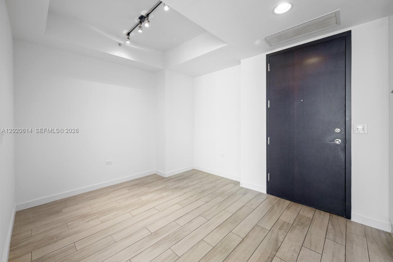 999 SW 1st Ave # 2911, Miami, FL 33130 photo 7