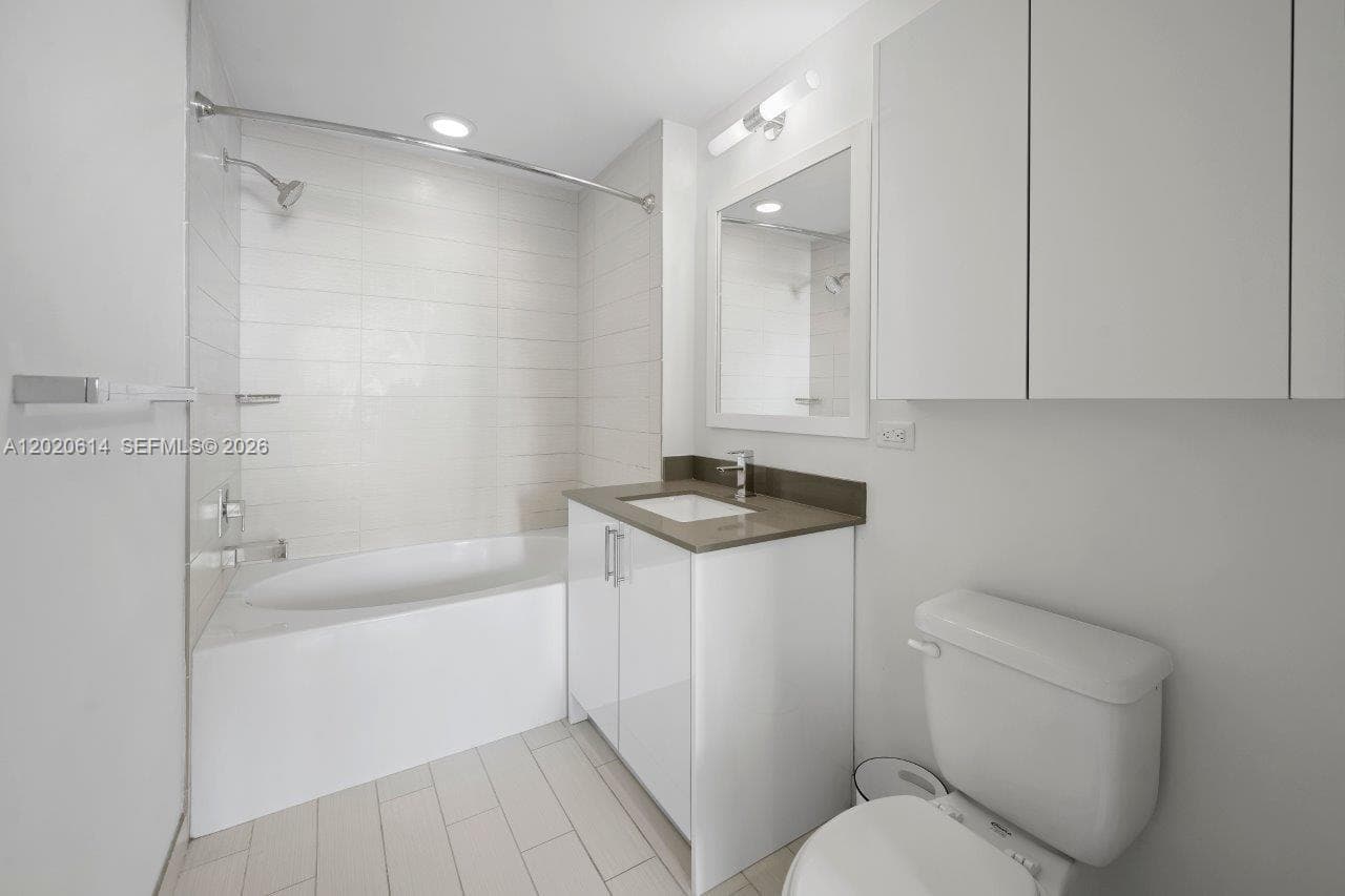 999 SW 1st Ave # 2911, Miami, FL 33130 photo 10