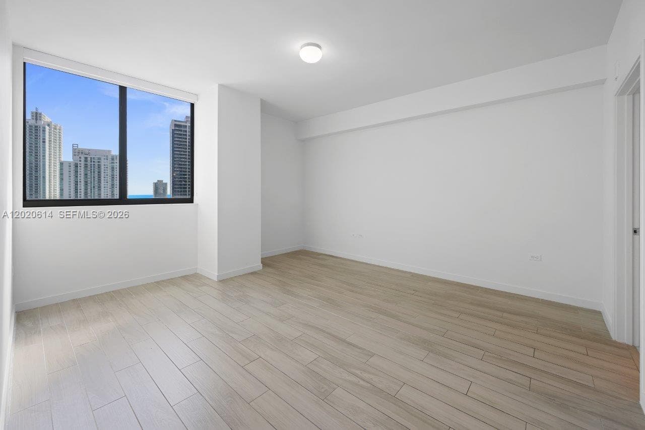 999 SW 1st Ave # 2911, Miami, FL 33130 photo 11