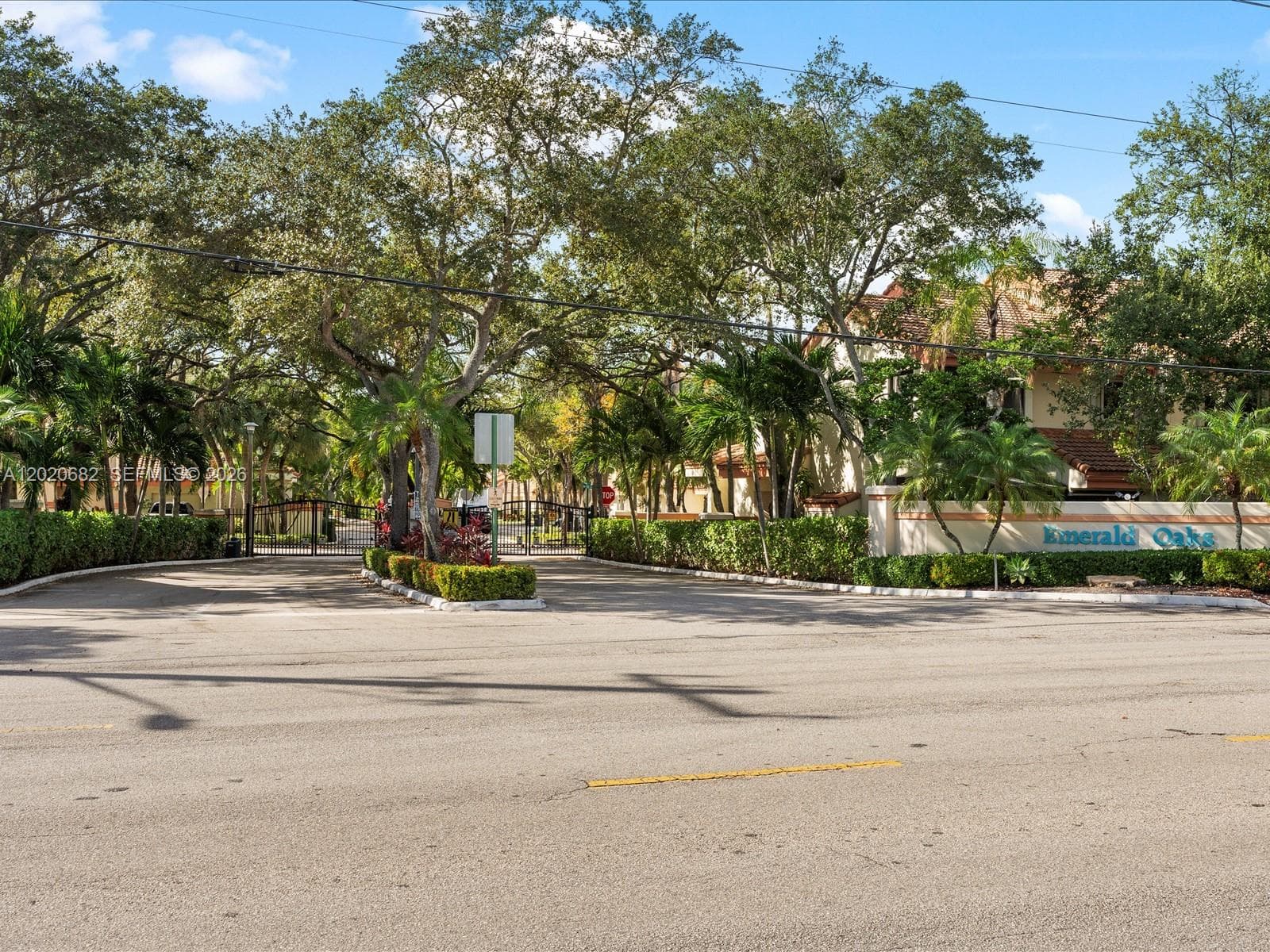 3400 Emerald Oaks Dr # 801, Hollywood, FL 33021 photo 11