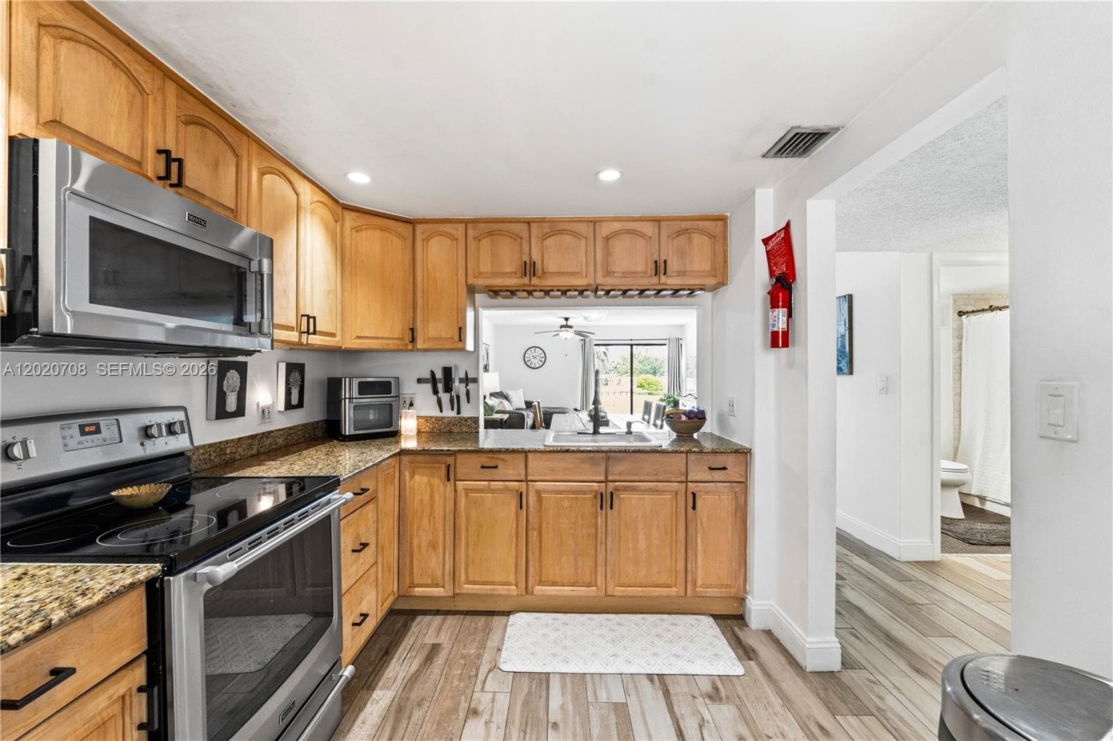 430 Commodore Dr # 213, Plantation, FL 33325 photo 11