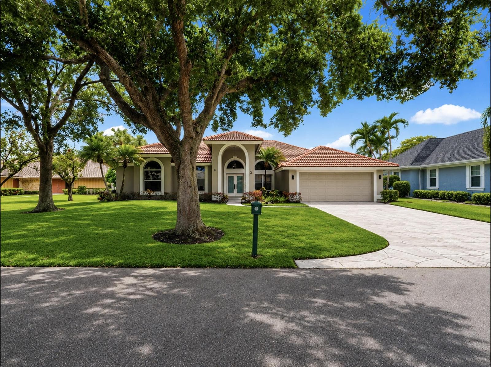 2 Old Fence Road, Palm Beach Gardens, FL 33418 photo 2