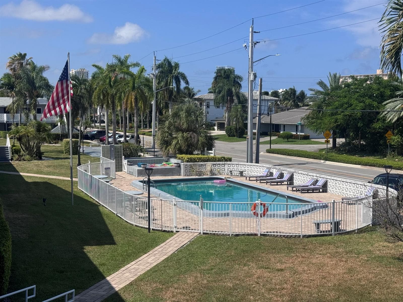 600 Layne Boulevard # 117, Hallandale Beach, FL 33009