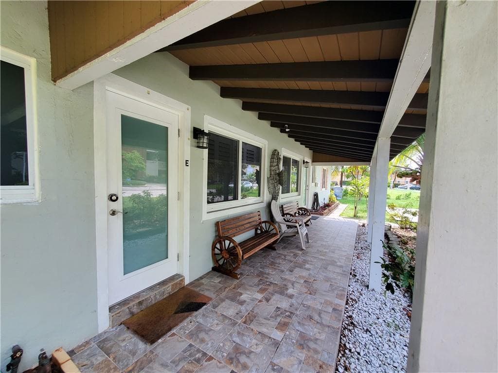 3204 NE 6th Street, Pompano Beach, FL 33062 photo 4