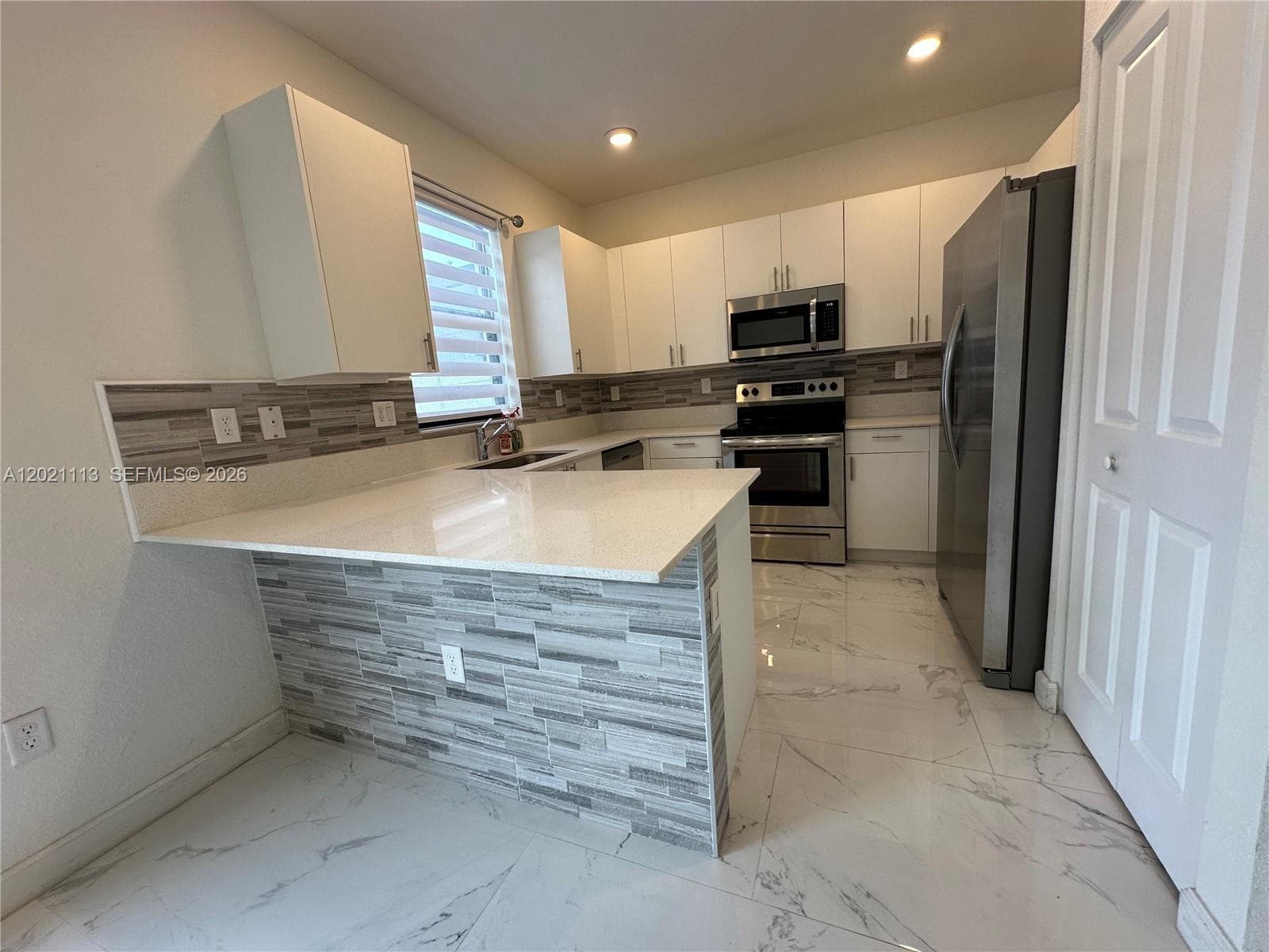 20352 NW 6th Ave, Miami Gardens, FL 33169 photo 6