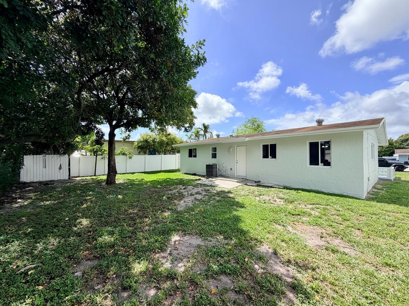 2811 NW 8th Street, Pompano Beach, FL 33069 photo 10