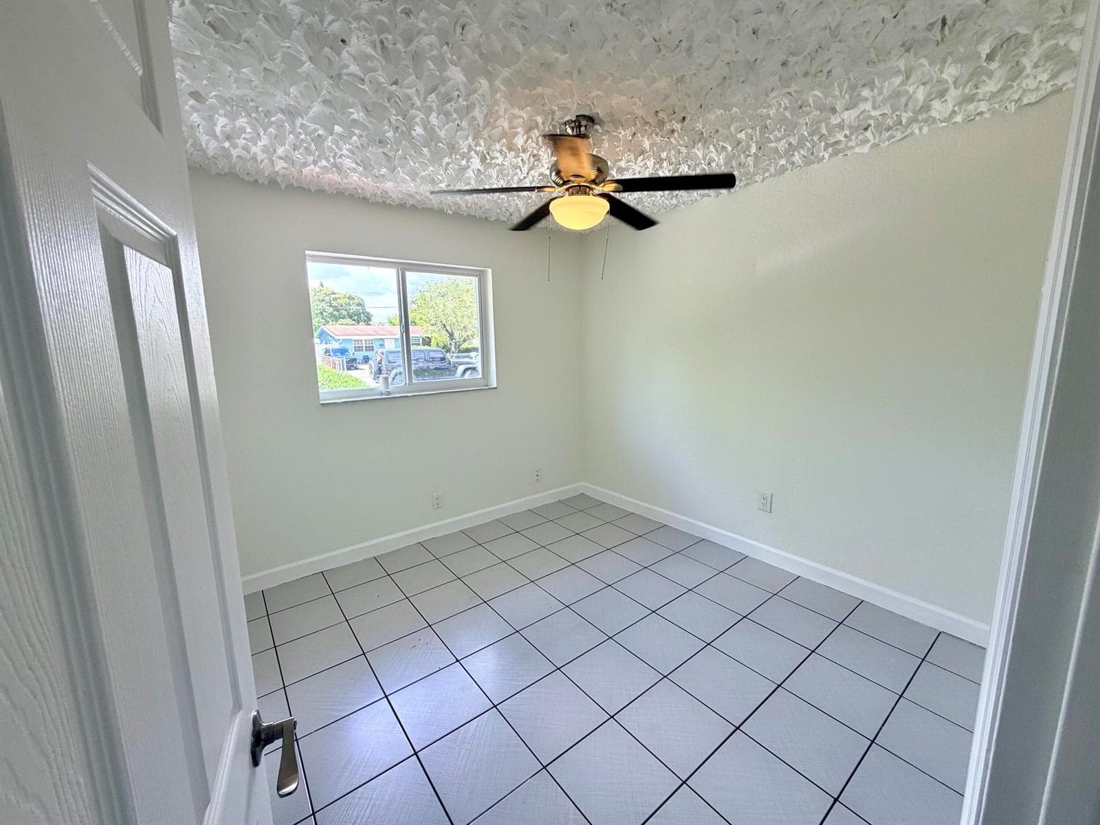 2811 NW 8th Street, Pompano Beach, FL 33069 photo 11