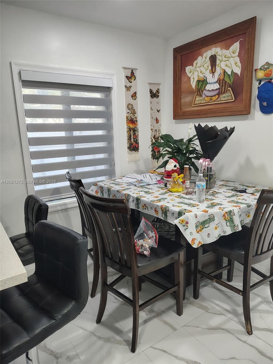 320 NW 2nd St, Florida City, FL 33034 photo 4
