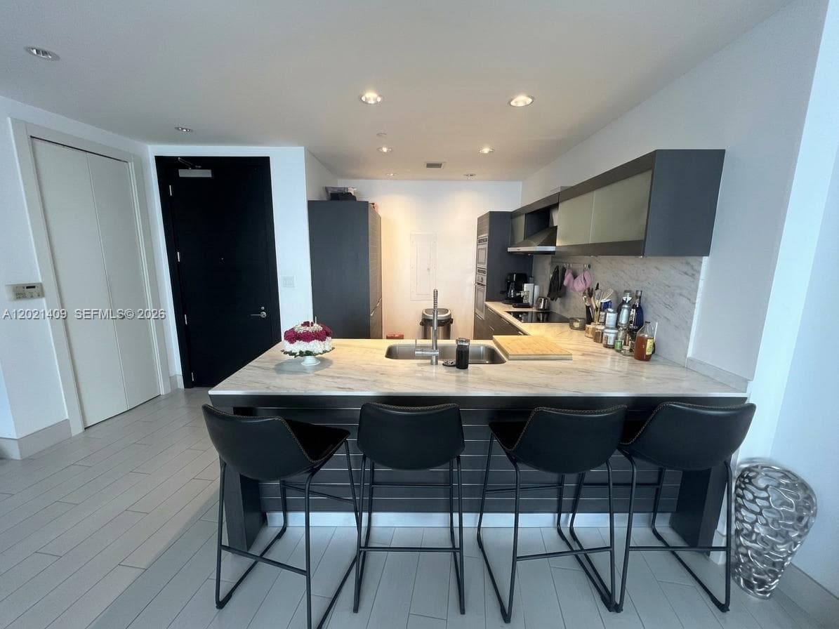 200 Biscayne Boulevard Way # 5004, Miami, FL 33131 photo 10