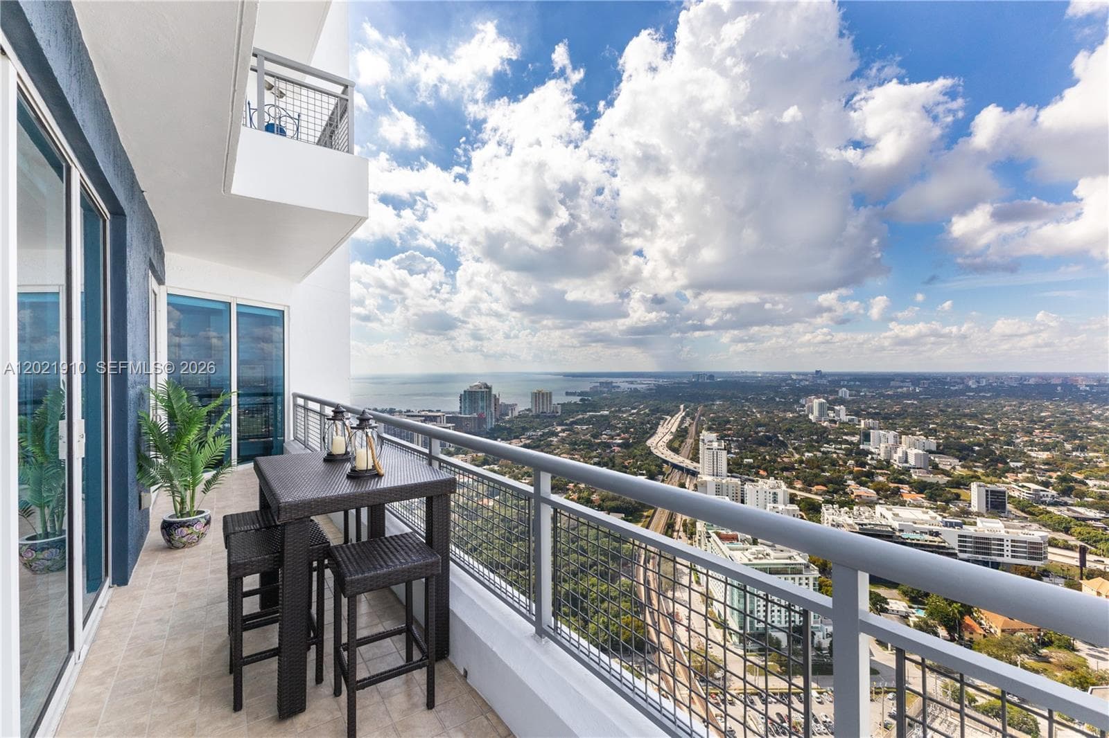 60 SW 13th St # 4613, Miami, FL 33130 photo 6