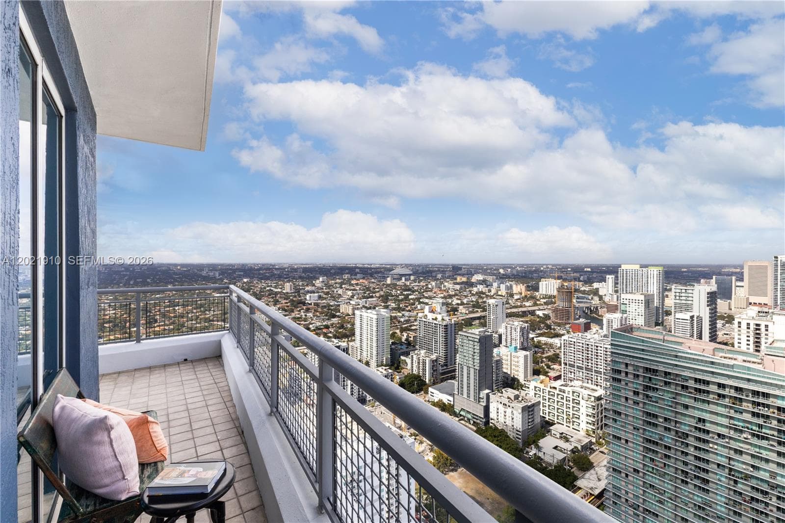 60 SW 13th St # 4613, Miami, FL 33130 photo 9