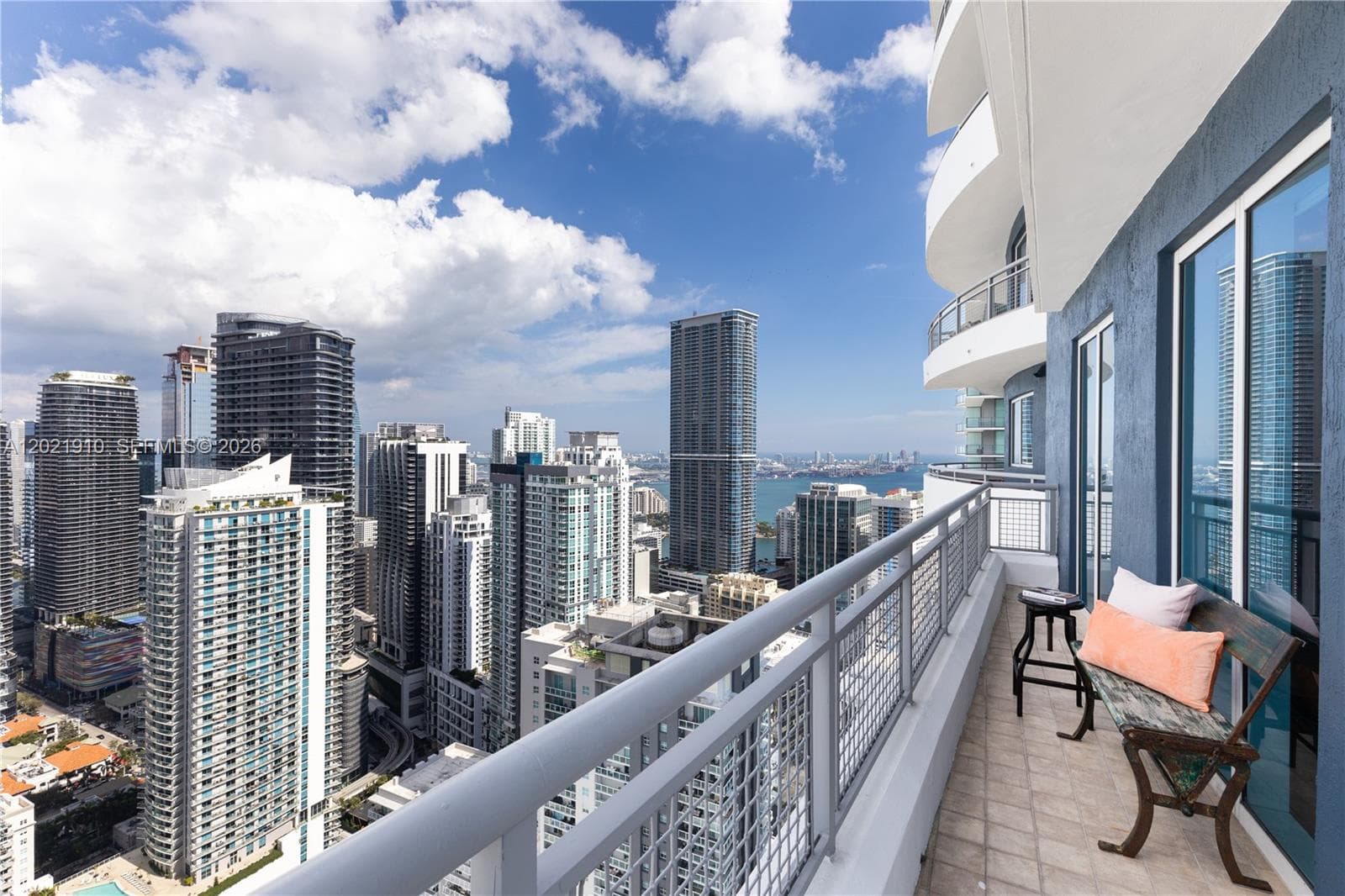 60 SW 13th St # 4613, Miami, FL 33130 photo 8