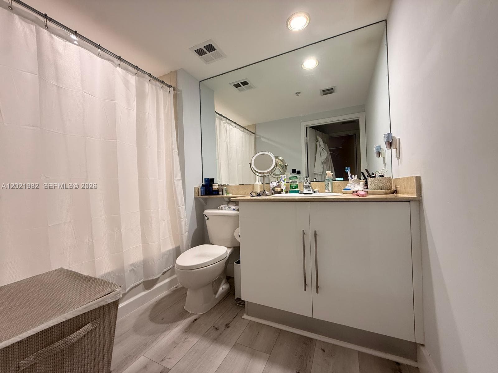 325 S Biscayne Blvd # 2024, Miami, FL 33131 photo 7