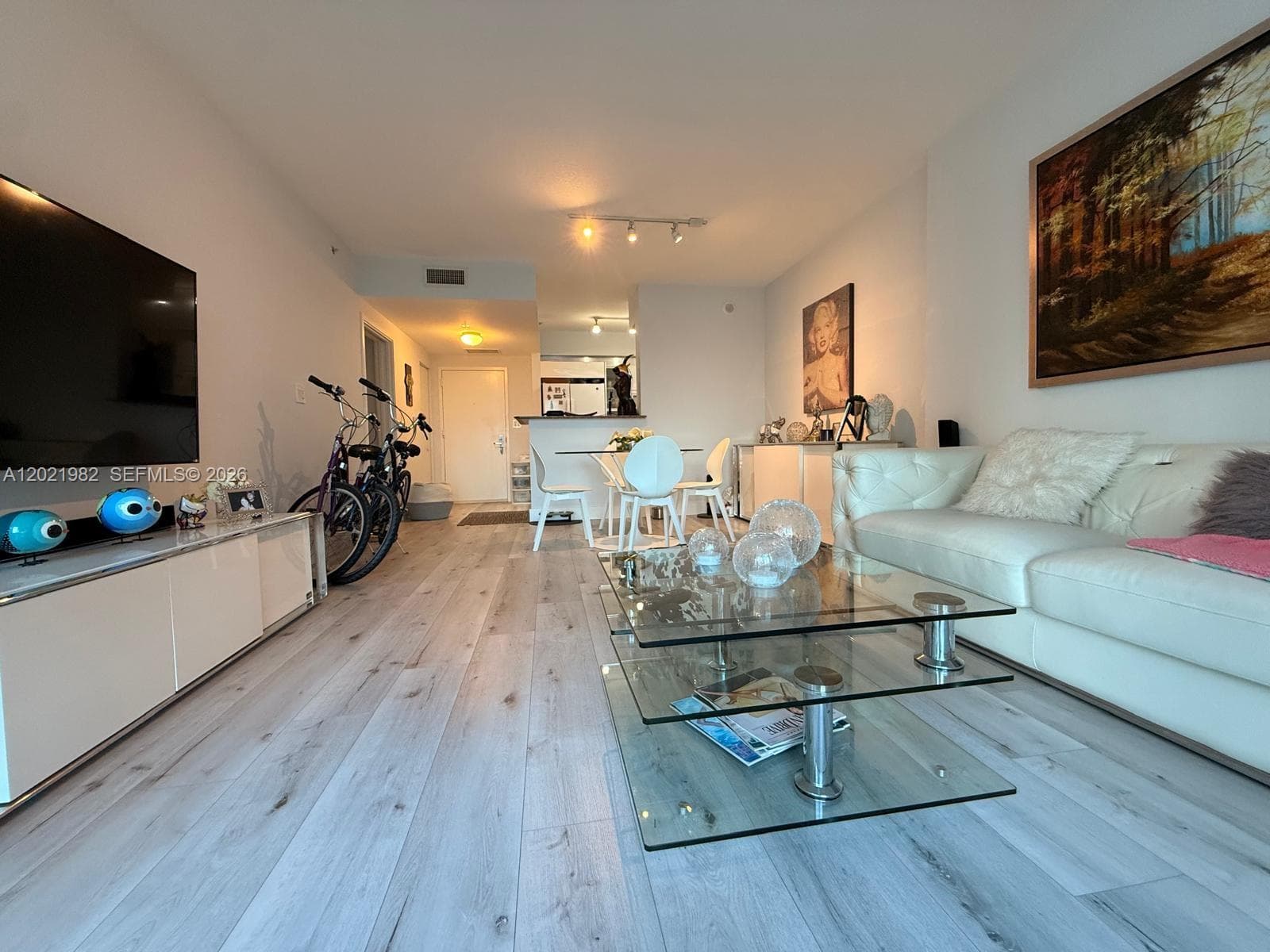 325 S Biscayne Blvd # 2024, Miami, FL 33131 photo 10