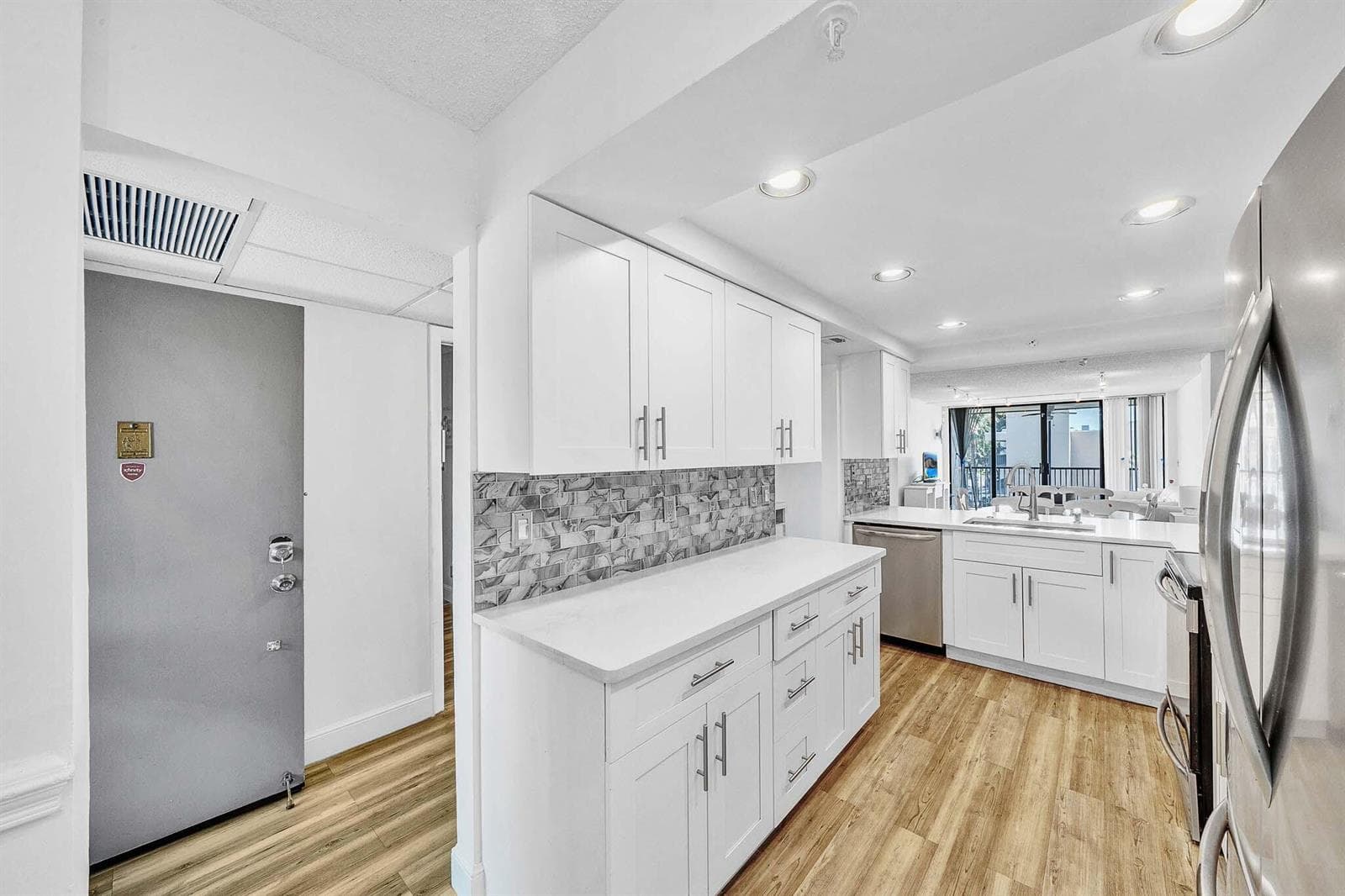 17 Royal Palm Way # 3010, Boca Raton, FL 33432 photo 8