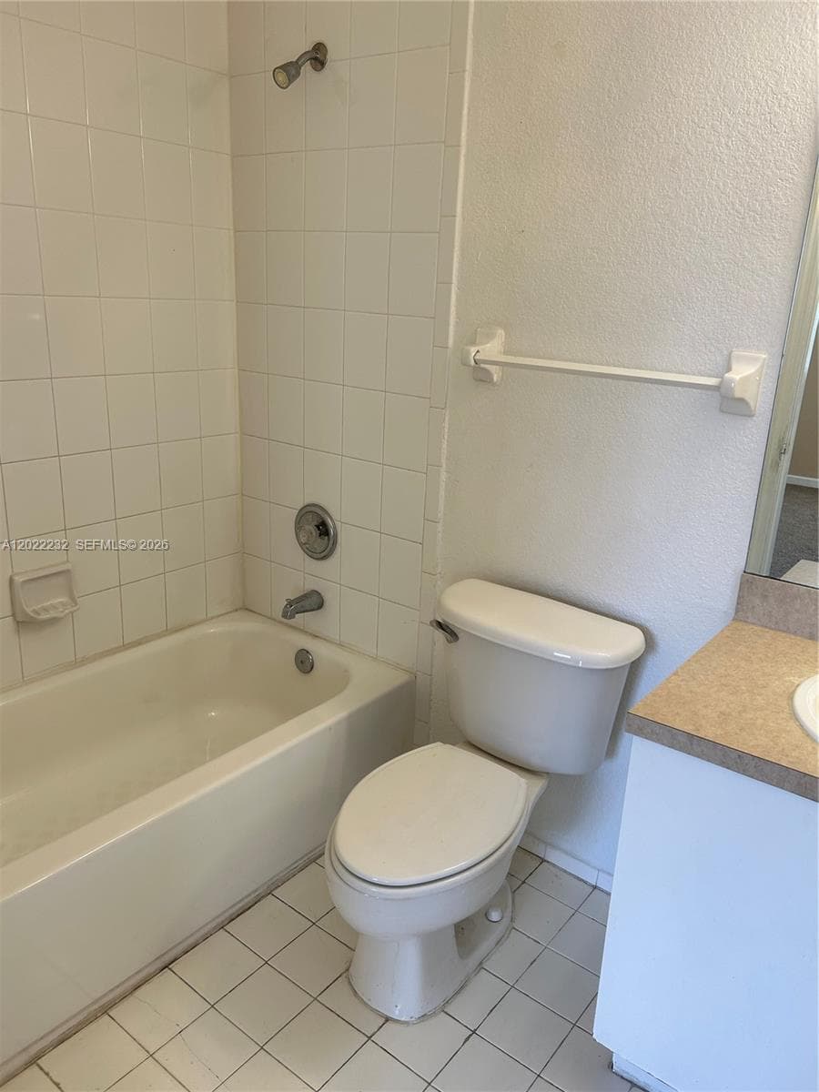 4513 Woodland Cir # 4513, Tamarac, FL 33319 photo 12