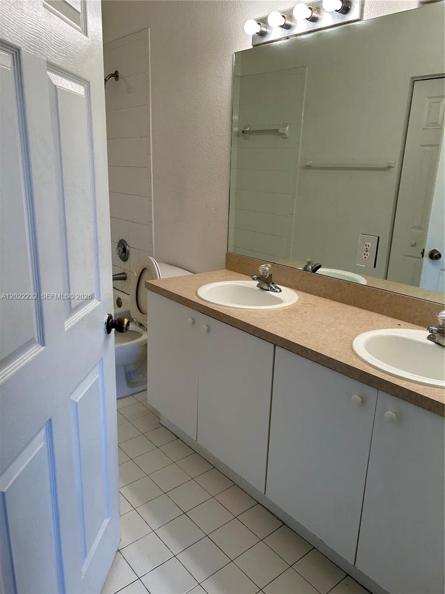 4513 Woodland Cir # 4513, Tamarac, FL 33319 photo 8