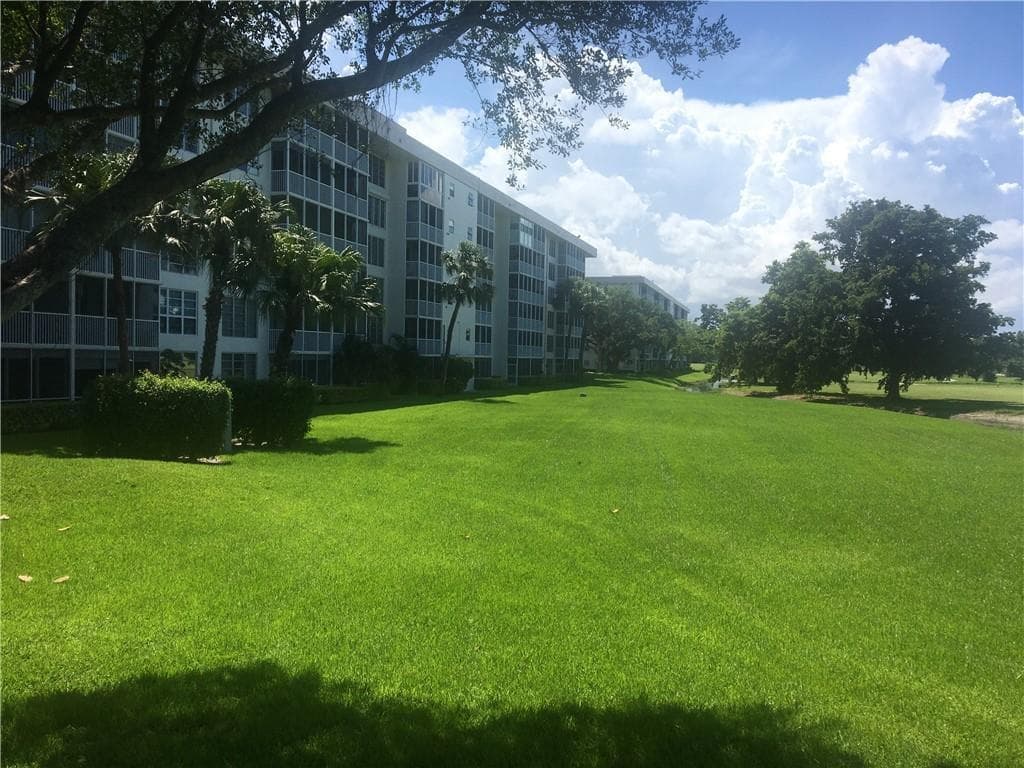 2851 S Palm Aire Drive # 309, Pompano Beach, FL 33069 photo 8