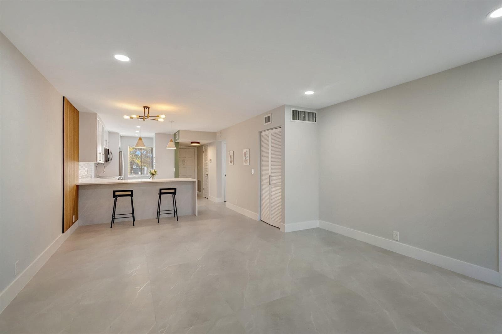 4090 Tivoli Court # 208, Lake Worth, FL 33467 photo 11