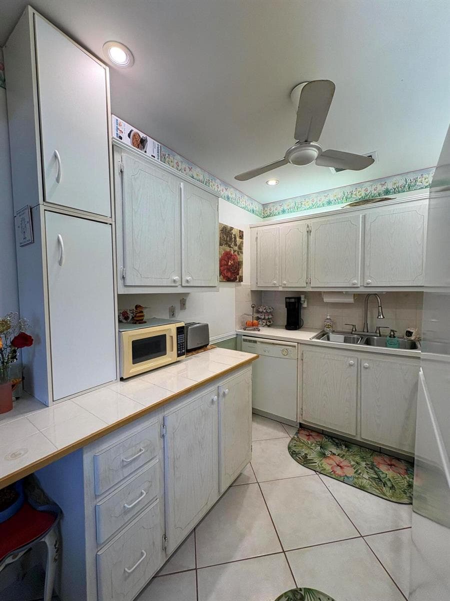 175 Bedford # G, West Palm Beach, FL 33417 photo 10