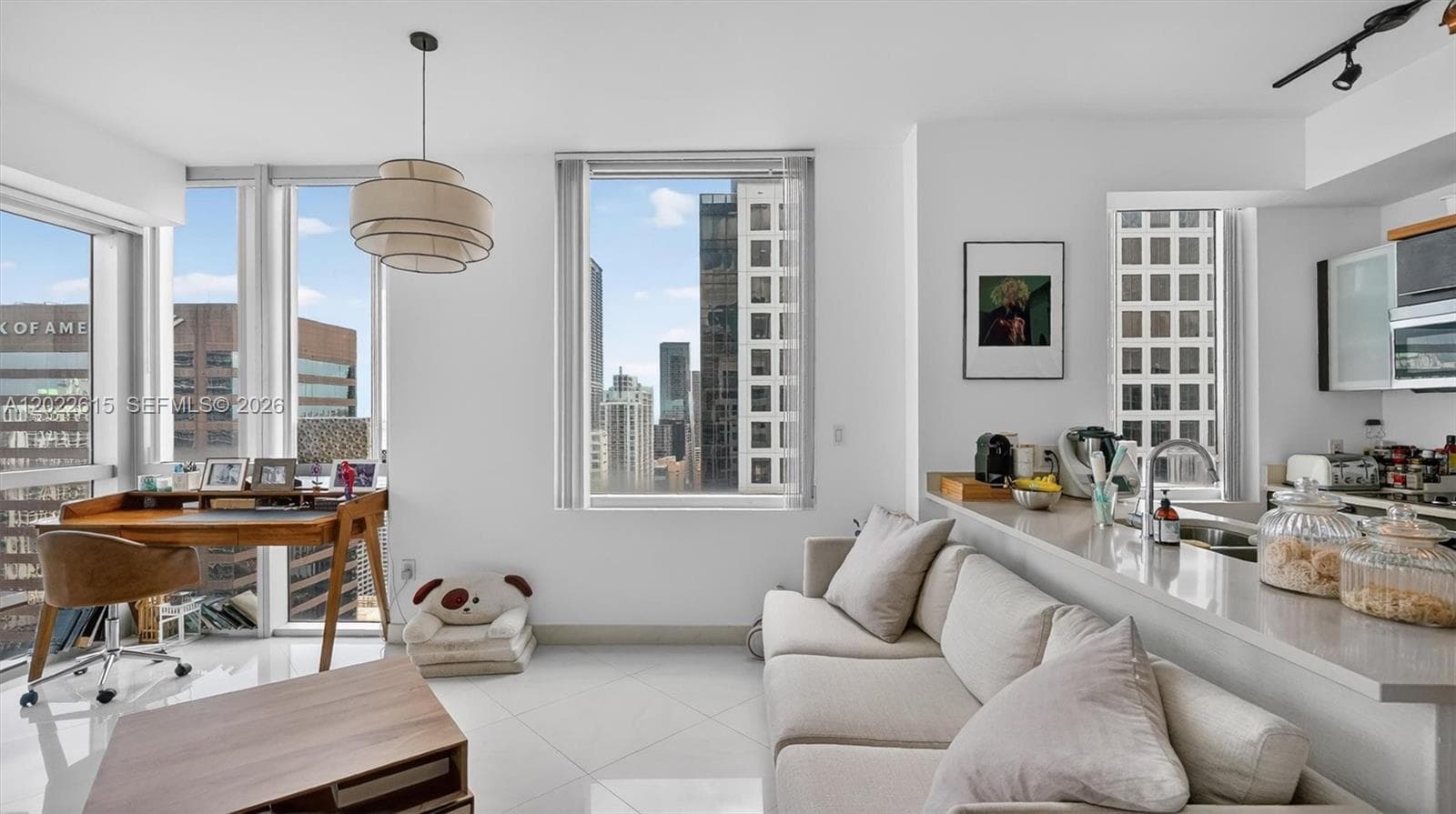 500 Brickell Ave # 4102, Miami, FL 33131 photo 6